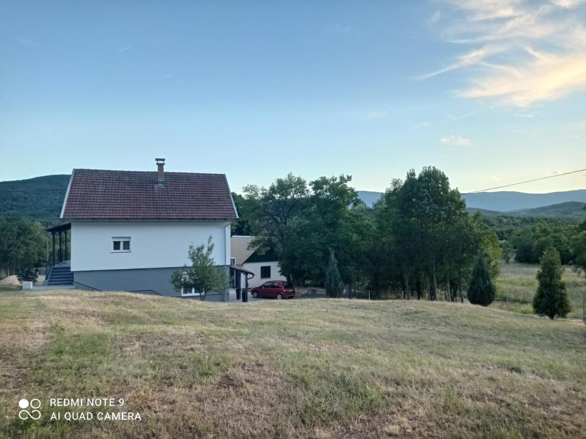 Studio Apartman Sonja Otočac Exteriör bild